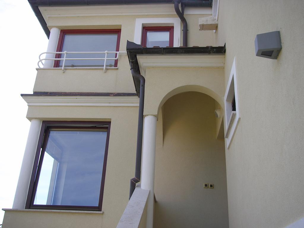 Apartments Premantura Exteriör bild